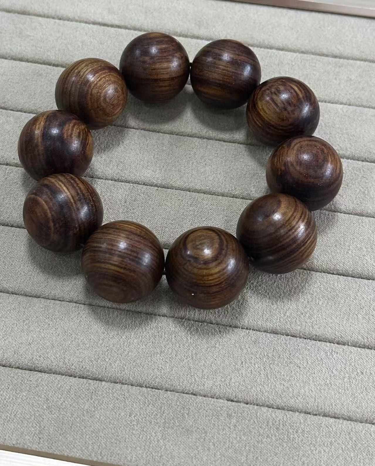 A57 雪山重楼手串 多样性发其一