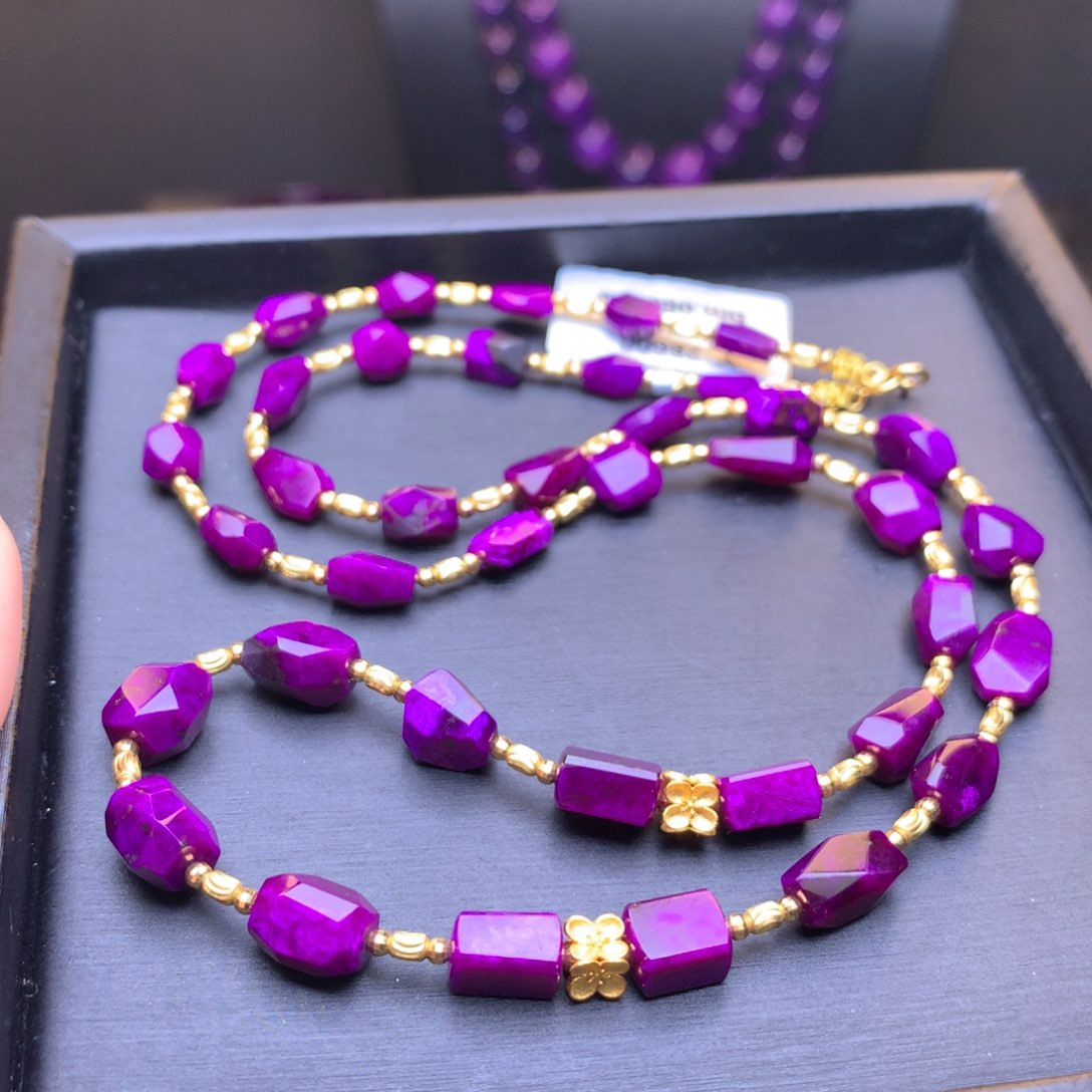 苏纪石（舒俱来）项链18K金镶嵌