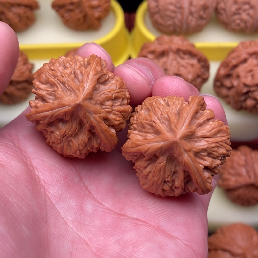 文玩核桃把件全品三棱34