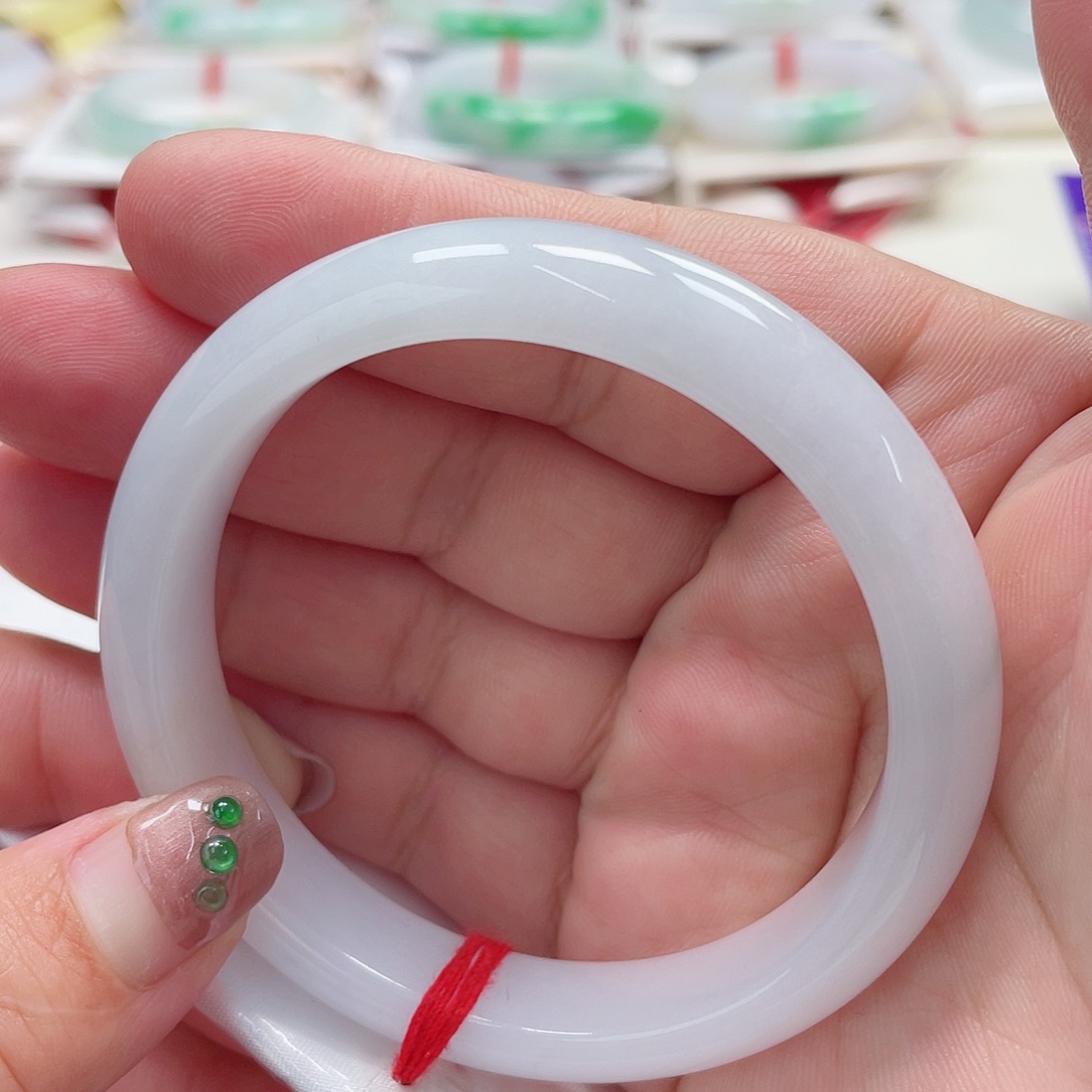 翡翠未镶嵌手镯缅甸翡翠手镯57圈