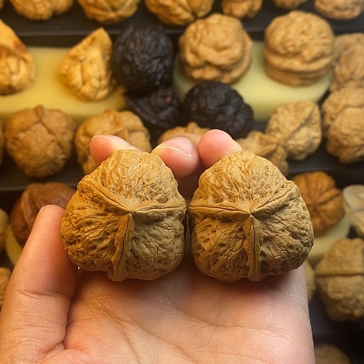 文玩核桃吊坠凌子三棱40