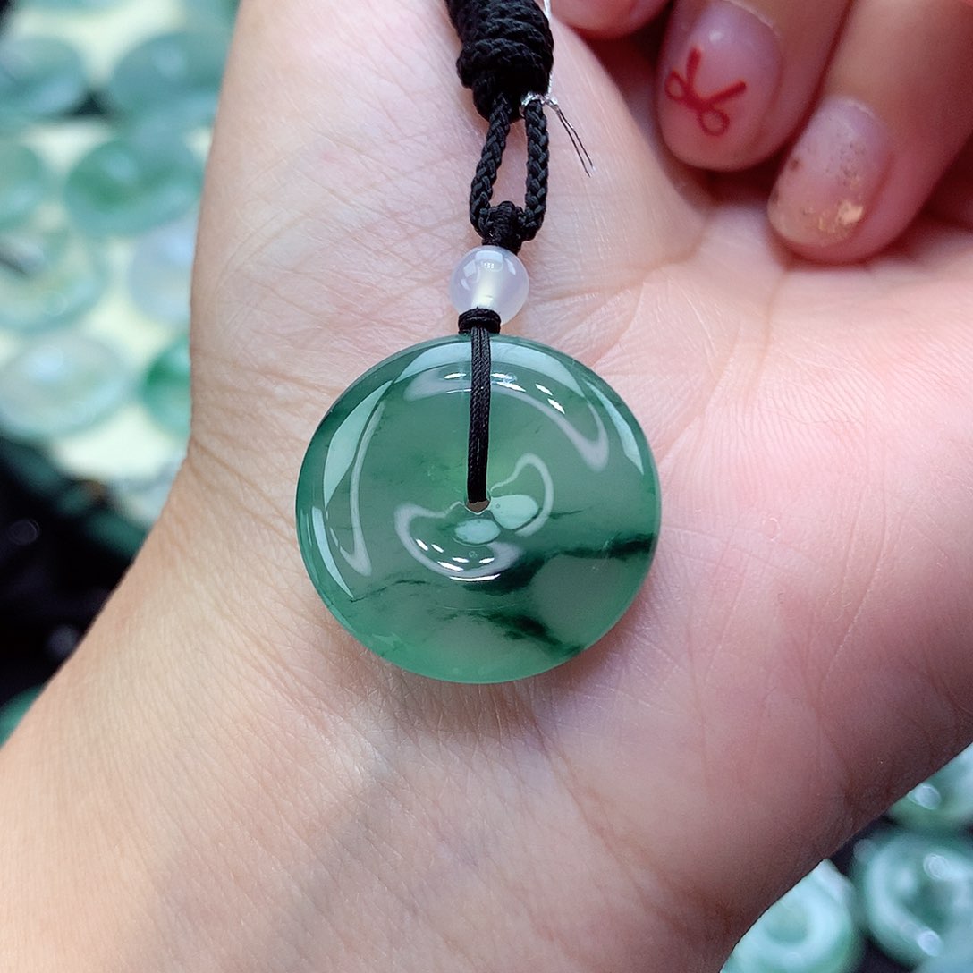 翡翠颈饰未镶嵌71翡翠21.9/5.8