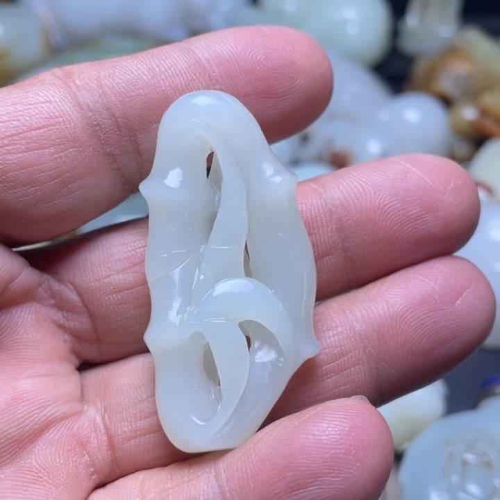 和田玉吊坠(不含链)未镶嵌