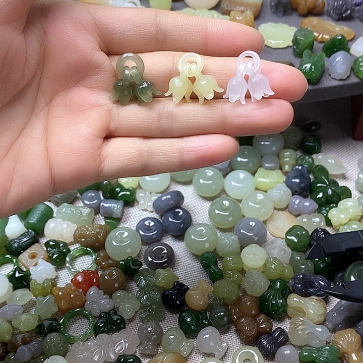 未镶嵌和田玉挂件铃兰花238一个多样性发其一