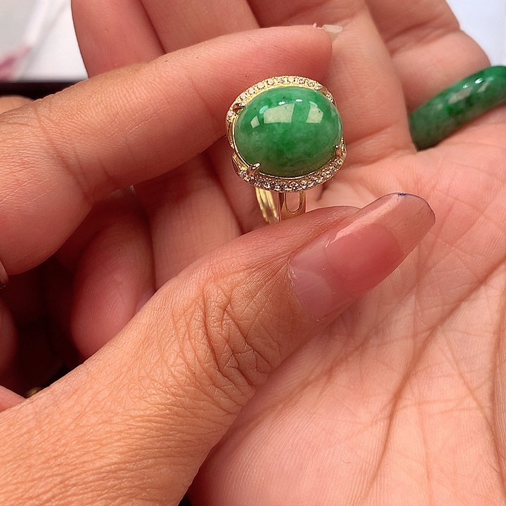 翡翠颈饰银S925镶嵌翡翠