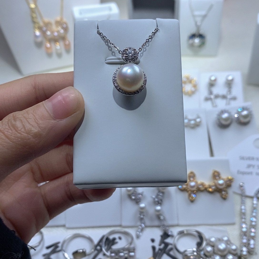 未镶嵌耳饰淡水珍珠