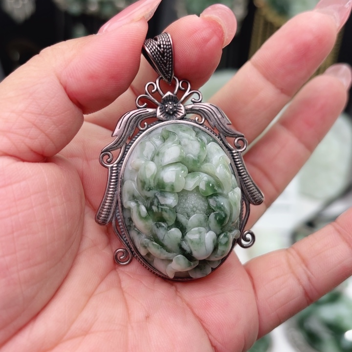 @***圆透闪石-蛇纹石玉银S925镶嵌颈饰