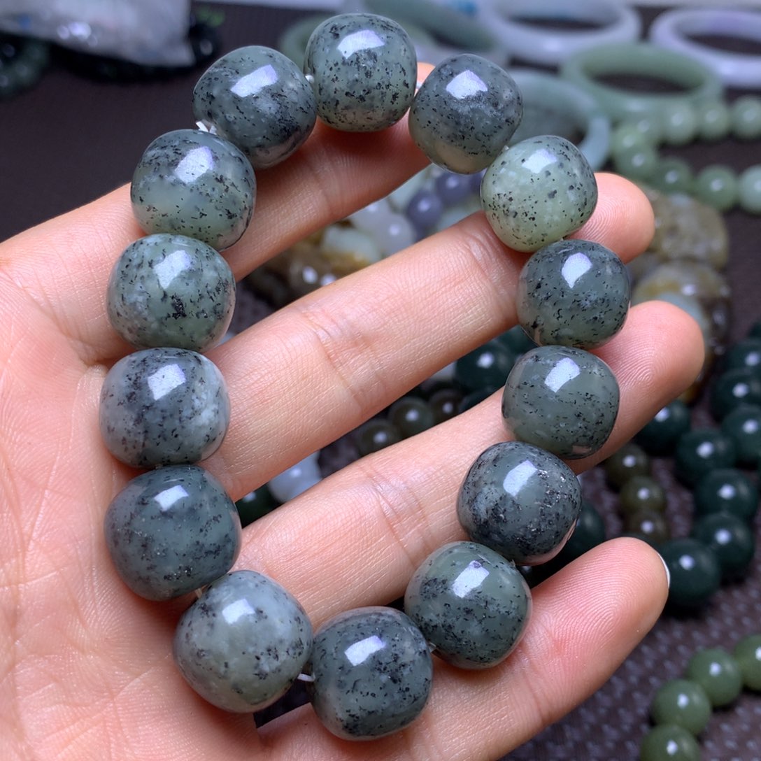 未镶嵌手串和田玉