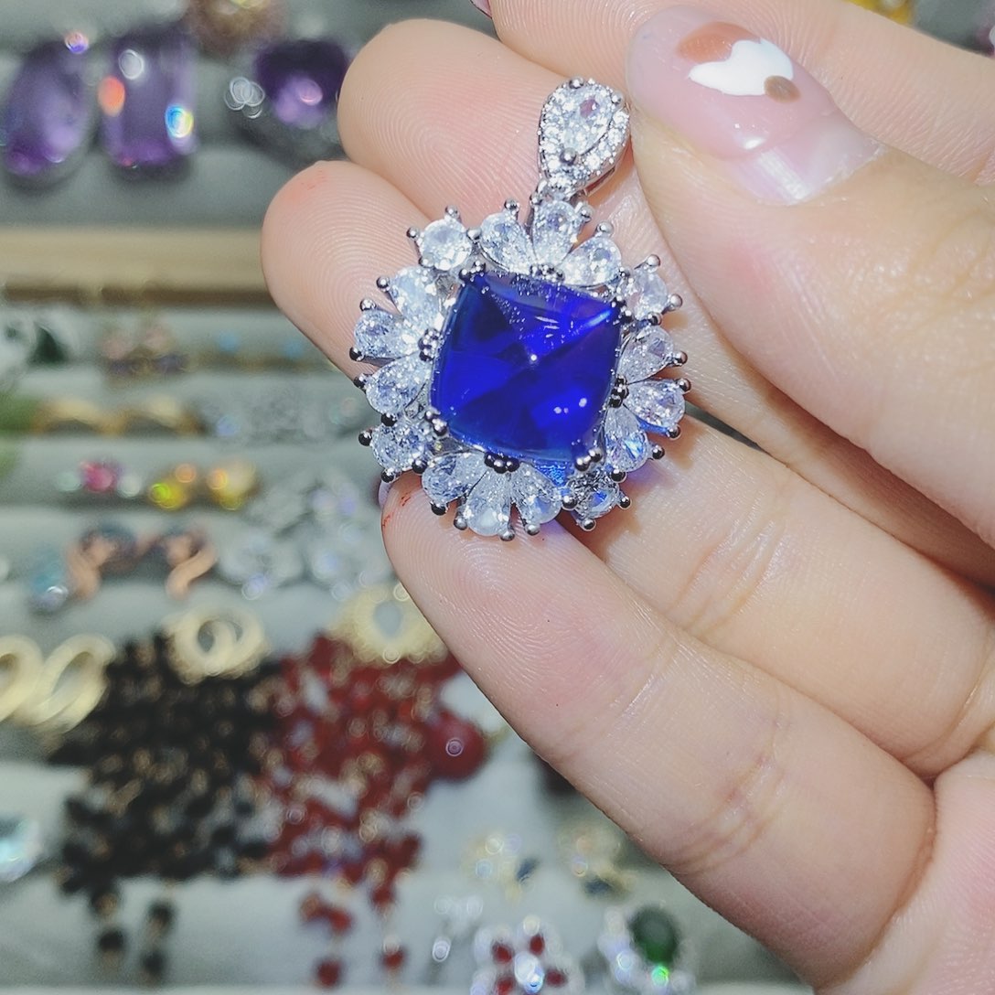 【闪购商品】托帕石耳饰银S925镶嵌