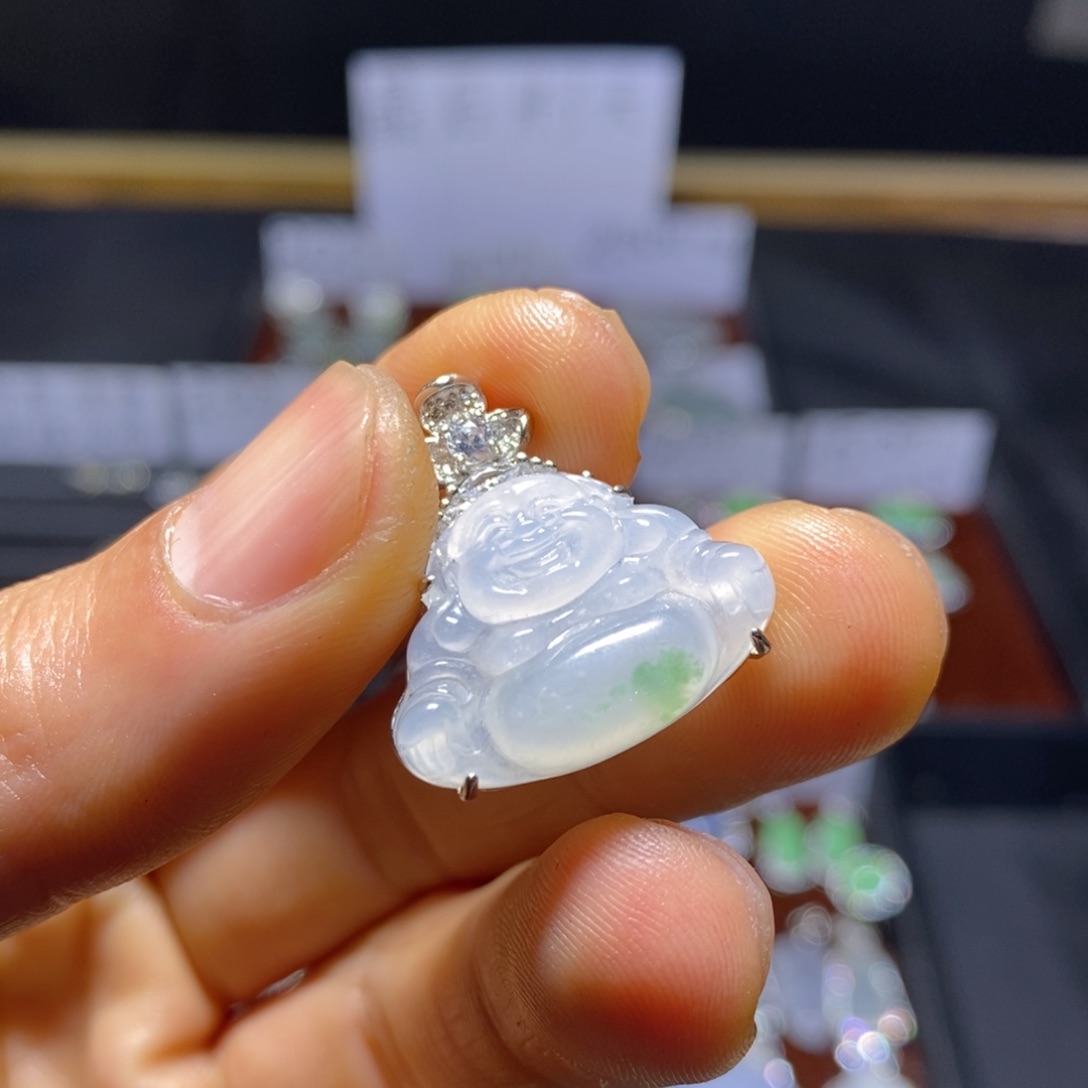 翡翠颈饰银S925镶嵌飘花佛公