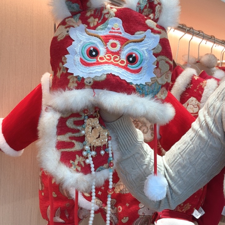 狮子头帽子刺绣图案