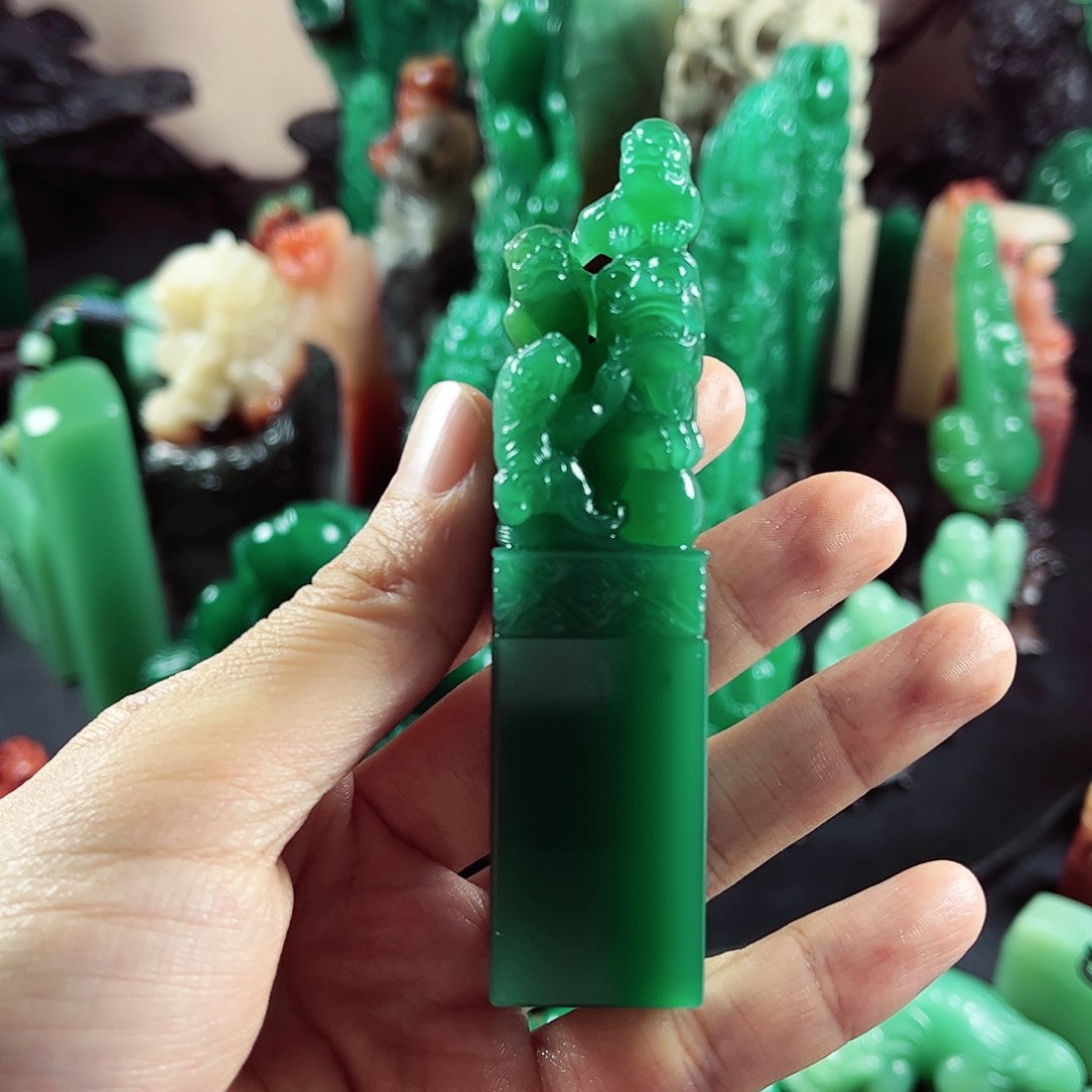 四川石木*木雅安绿名贵石材