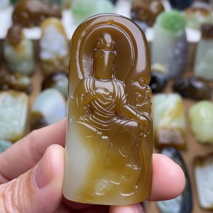 和田玉未镶嵌颈饰