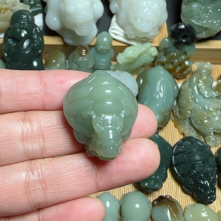 和田玉挂件未镶嵌