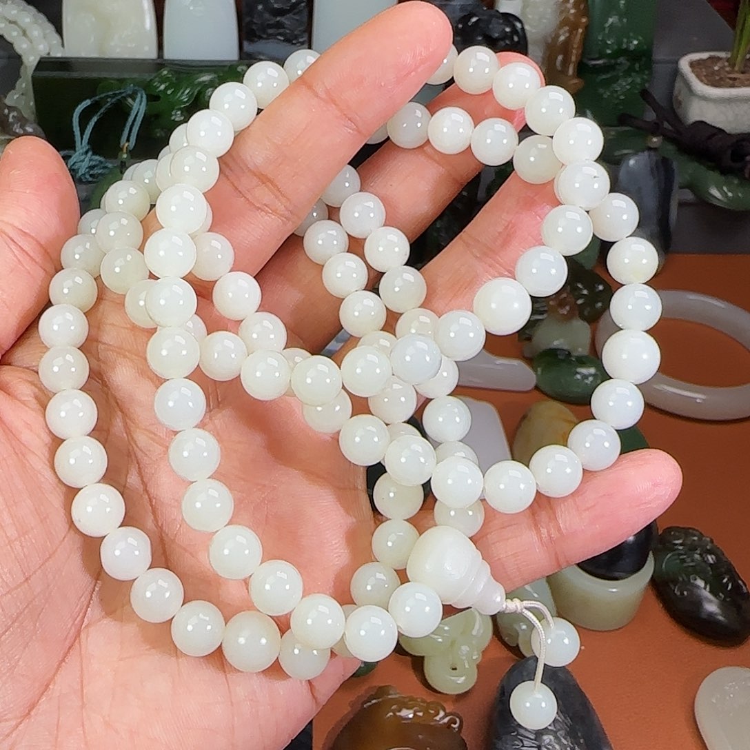 和田玉颈饰未镶嵌