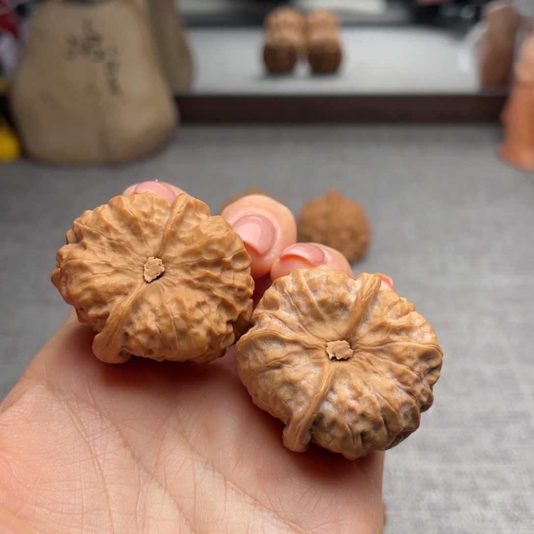 吊坠文玩核桃40肚子蛤蟆头