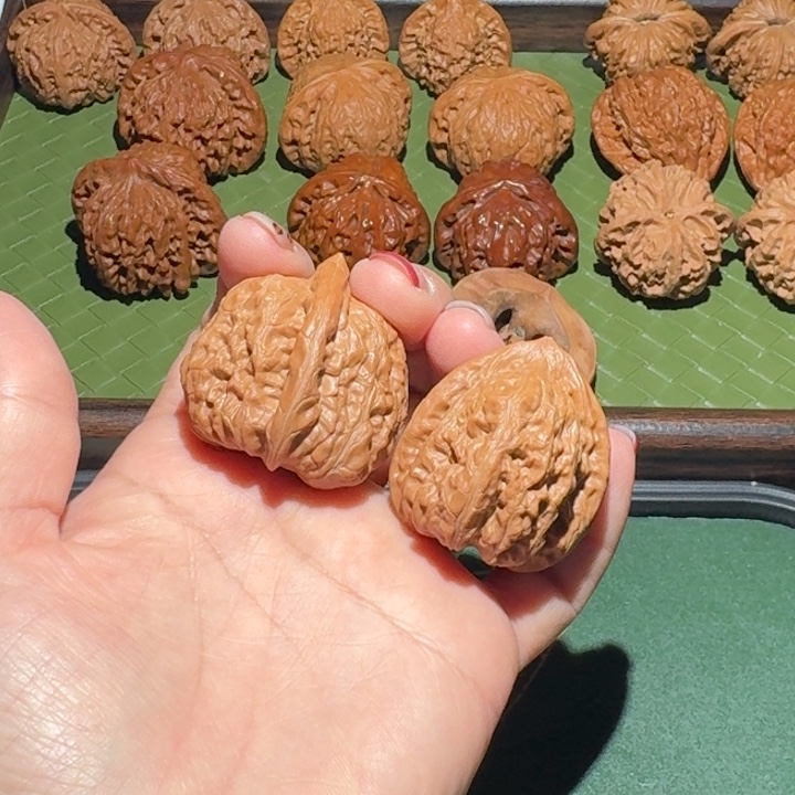 文玩核桃吊坠赤龙鸡心精品对