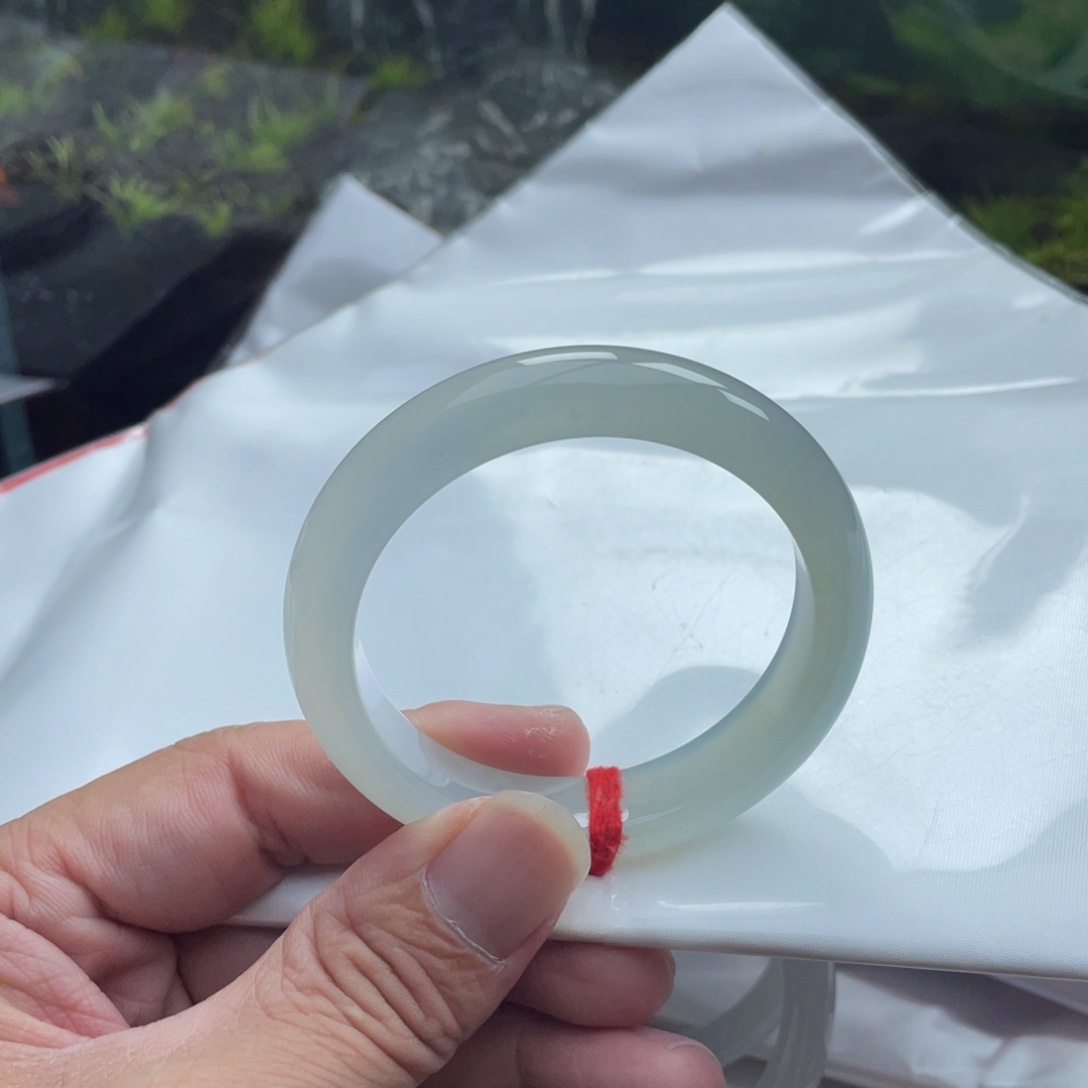 翡翠未镶嵌手镯54.5糯冰起胶起光起莹种老肉细