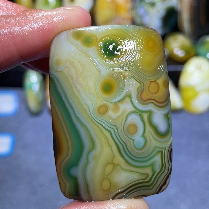 玛瑙/玉髓未镶嵌珠宝奇石