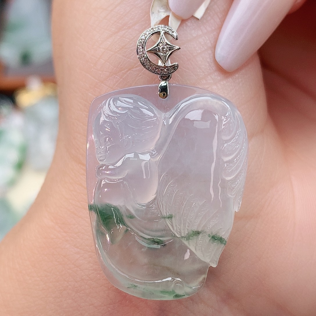 颈饰18K金镶嵌翡翠天使