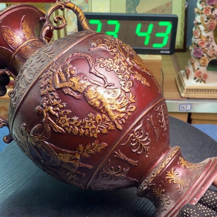 摆件有微瑕有微瑕