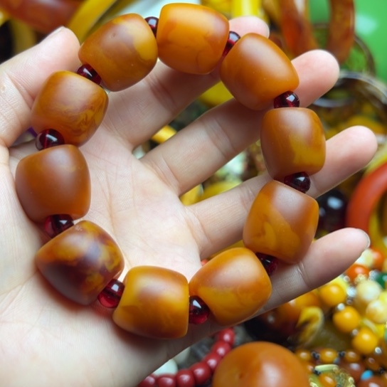 未镶嵌琥珀手串蜜蜡