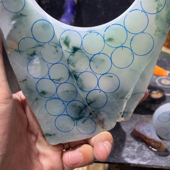 江***）未镶嵌定制翡翠边角料