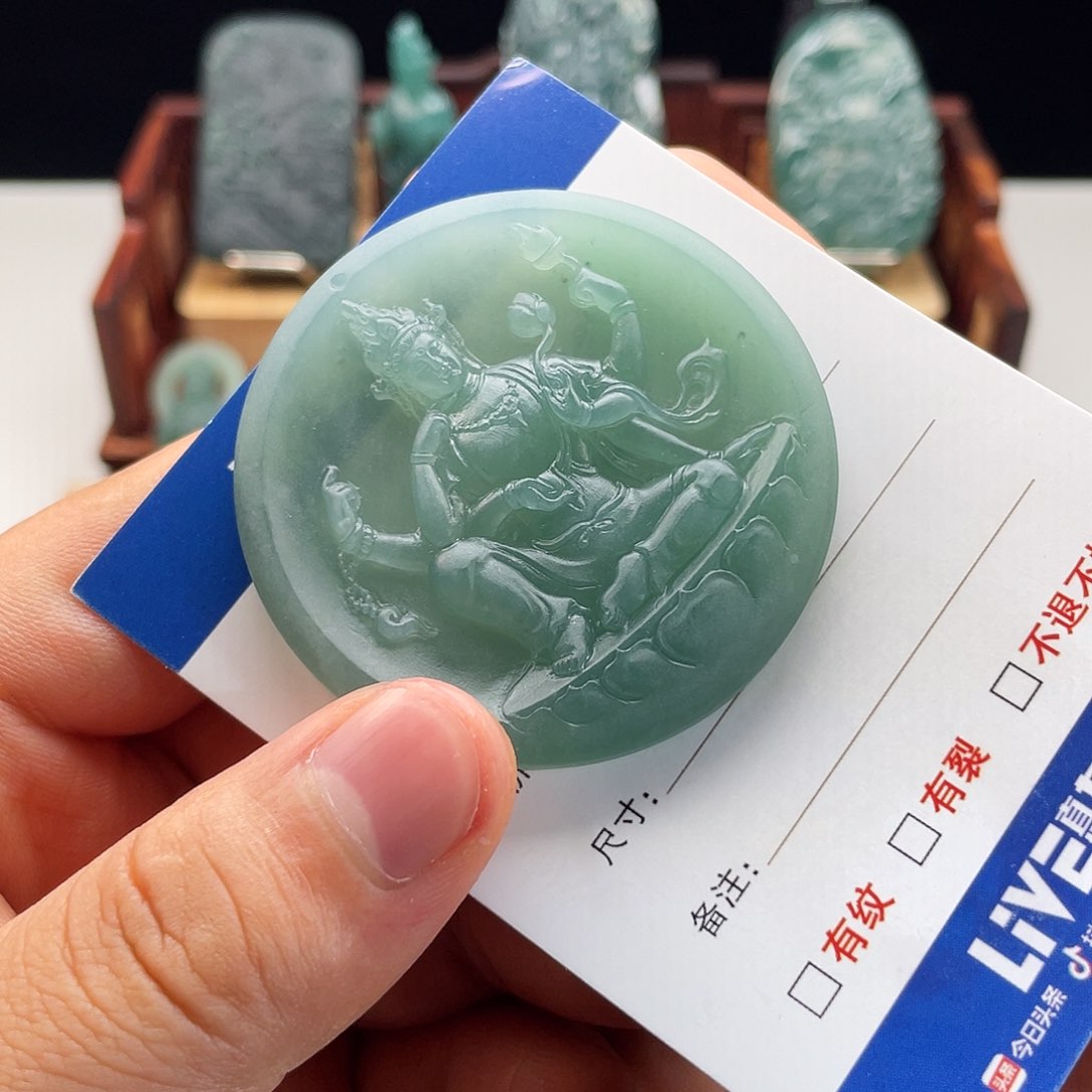 定制翡翠未镶嵌R***e千手观音