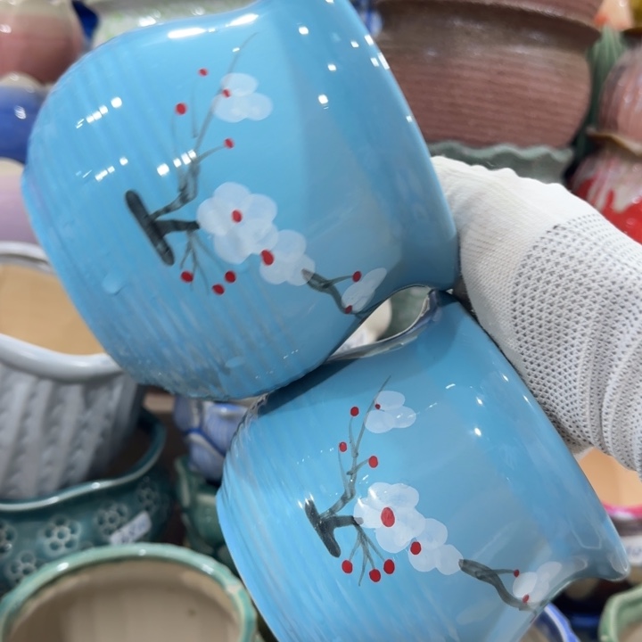 凑9块包邮，有孔，陶瓷花盆