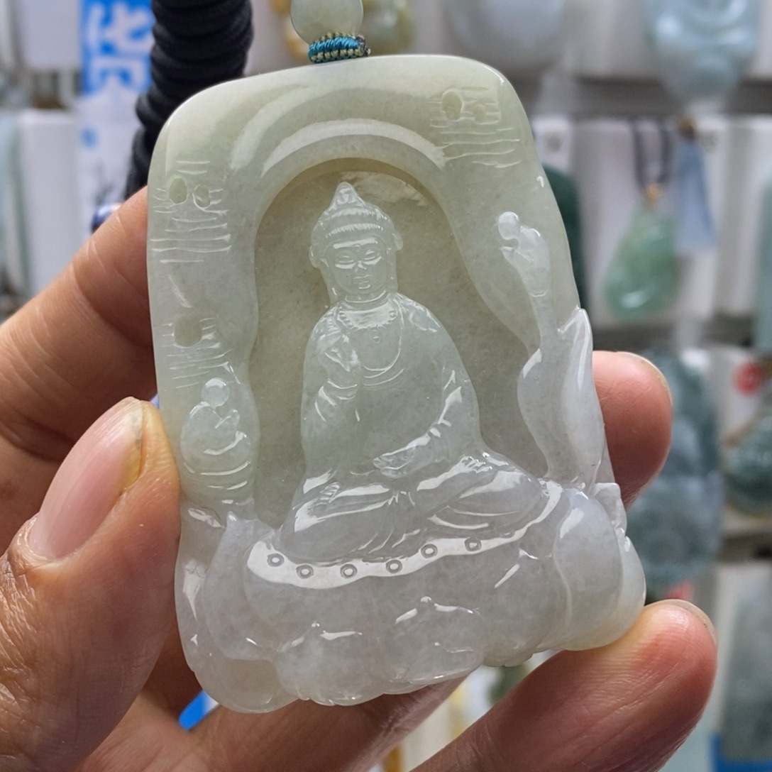 翡翠颈饰未镶嵌观音