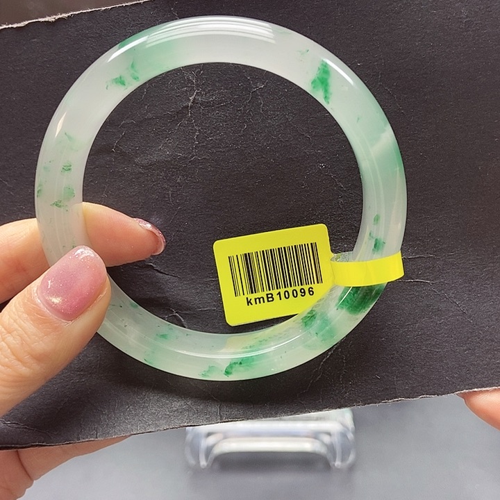 石英质玉手镯未镶嵌夏****）