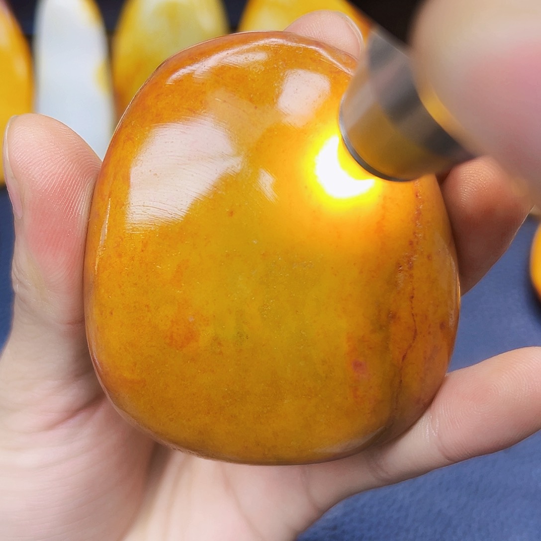 和田玉未镶嵌珠宝奇石