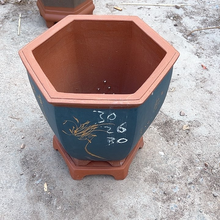 红陶紫砂工艺厂……紫砂工艺厂