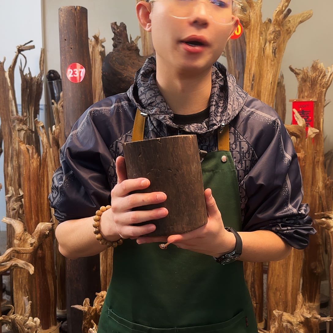 沉香木摆件天然沉香原木摆件➕底座