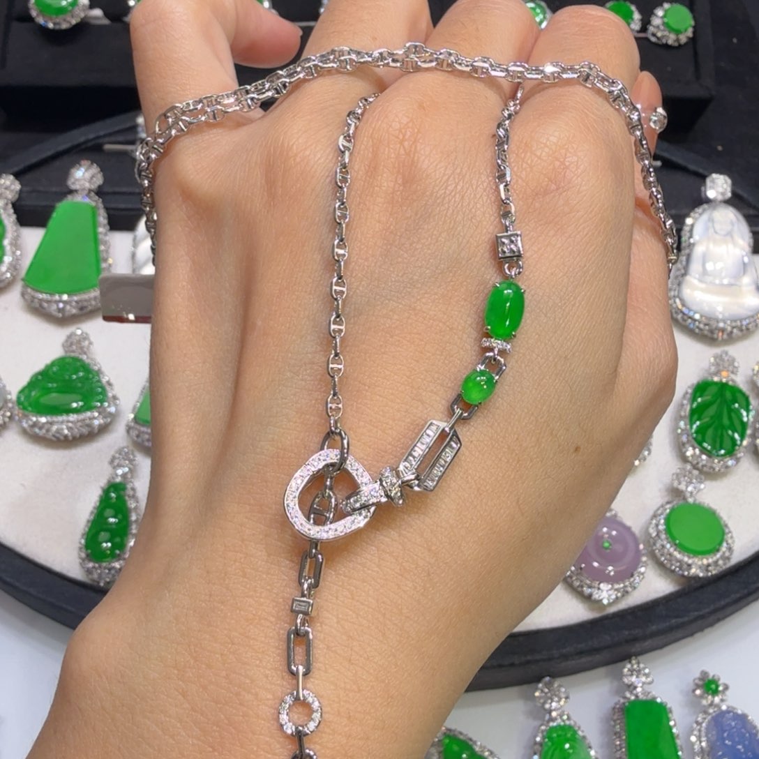 翡翠18K金镶嵌颈饰收到货48小时鉴赏期