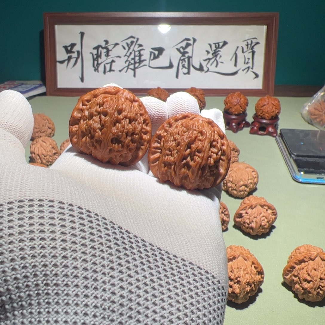 文玩核桃把件41白狮子球白