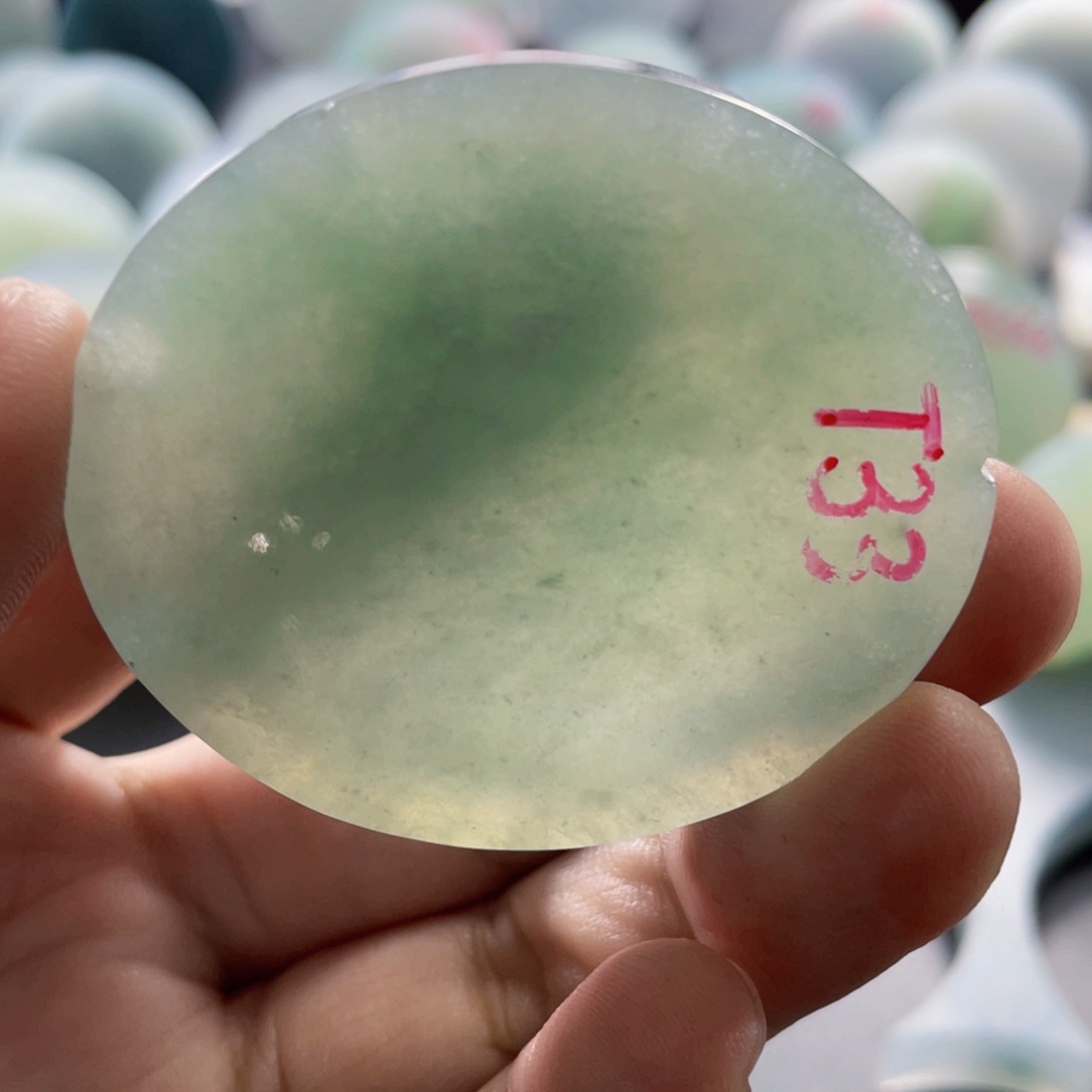 定制翡翠未镶嵌广****淇