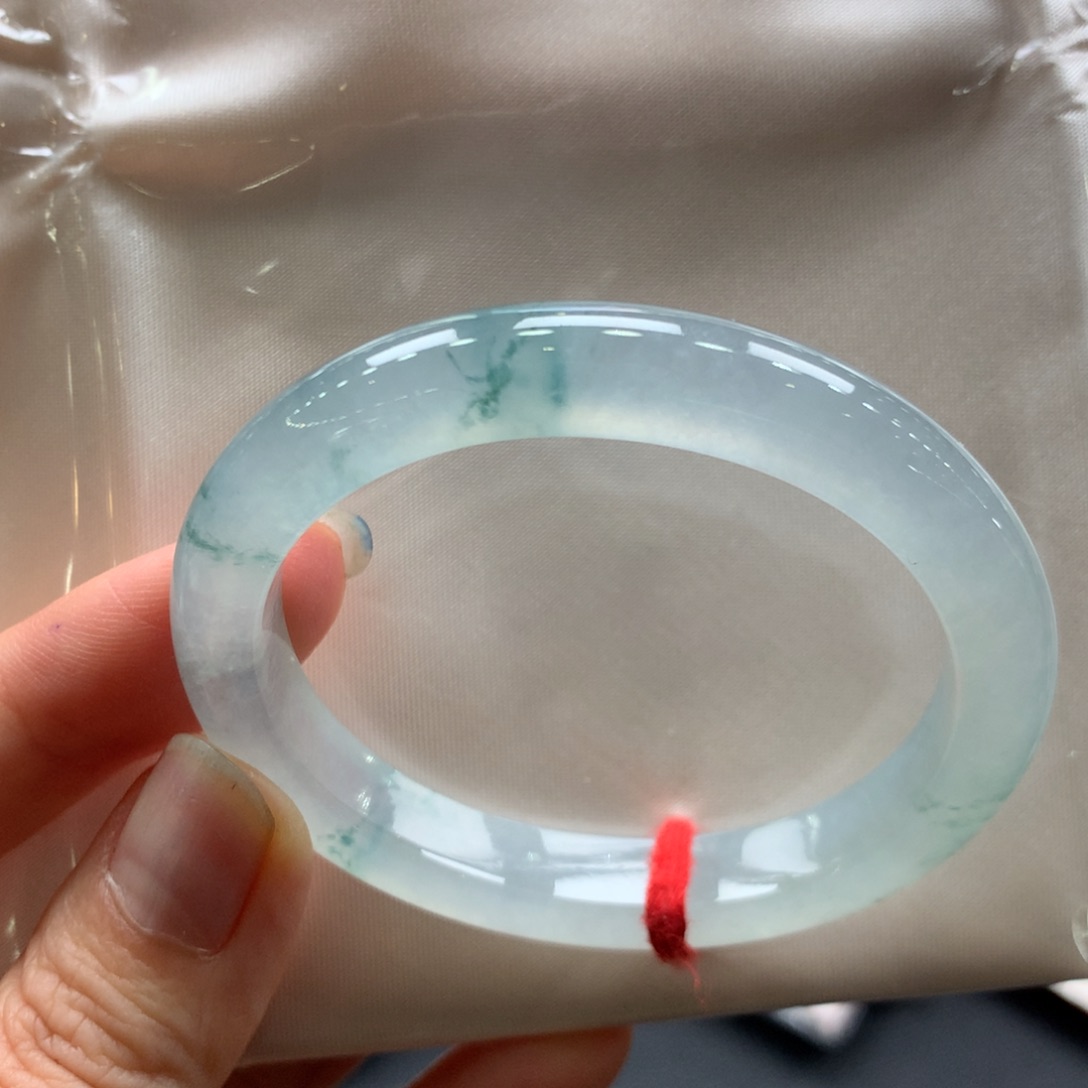 翡翠未镶嵌手镯50.5贵妃