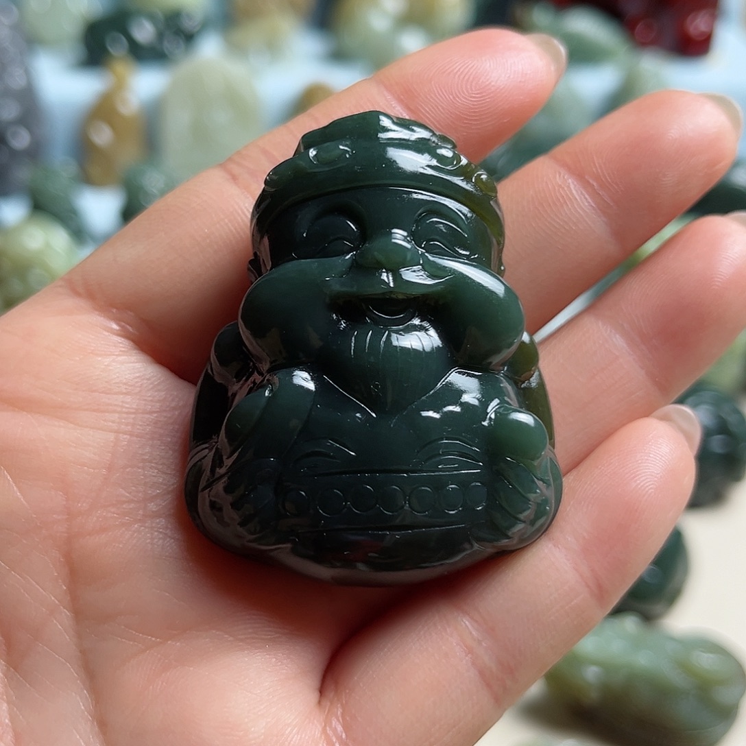 和田玉未镶嵌把件