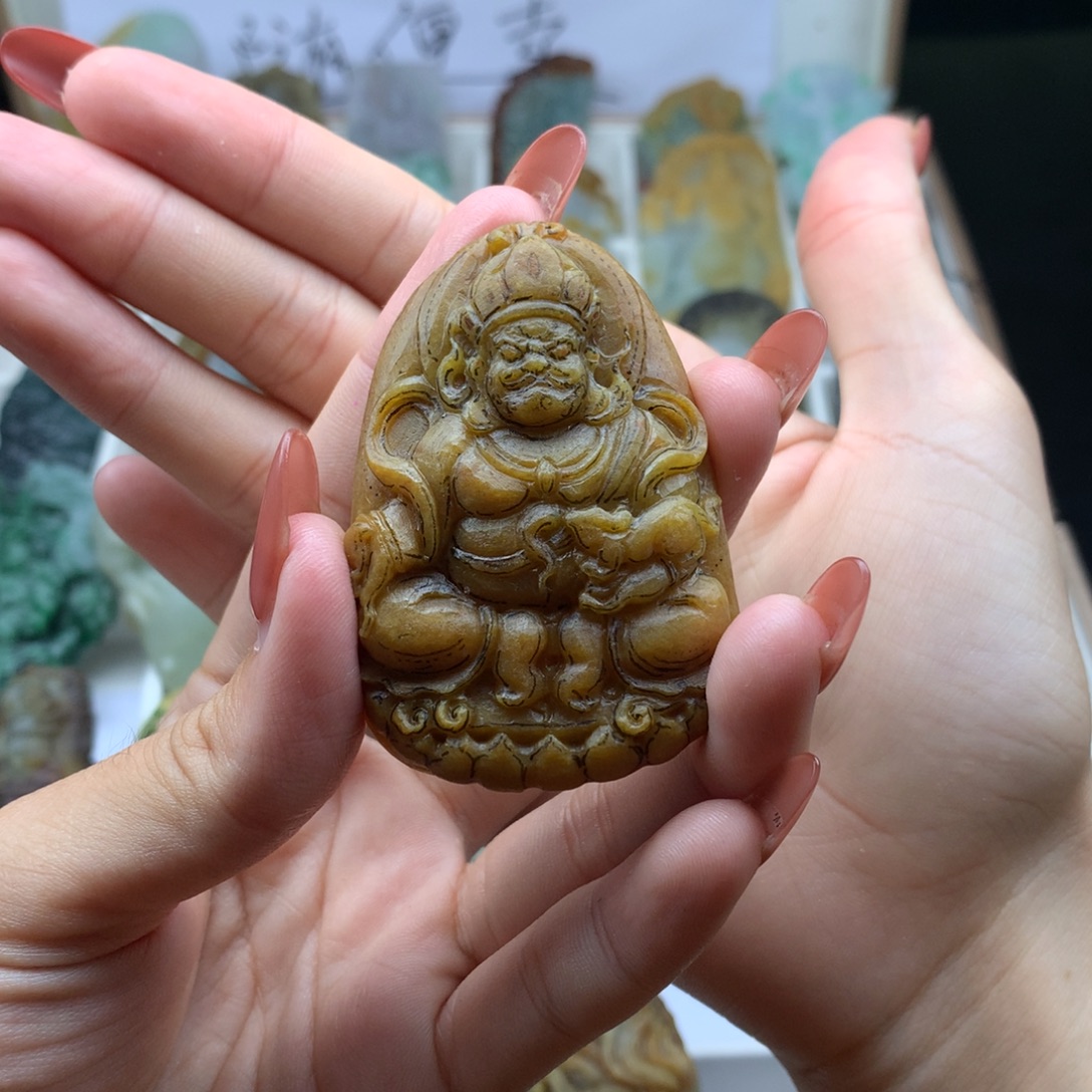 齐***圣定制翡翠未镶嵌翡翠