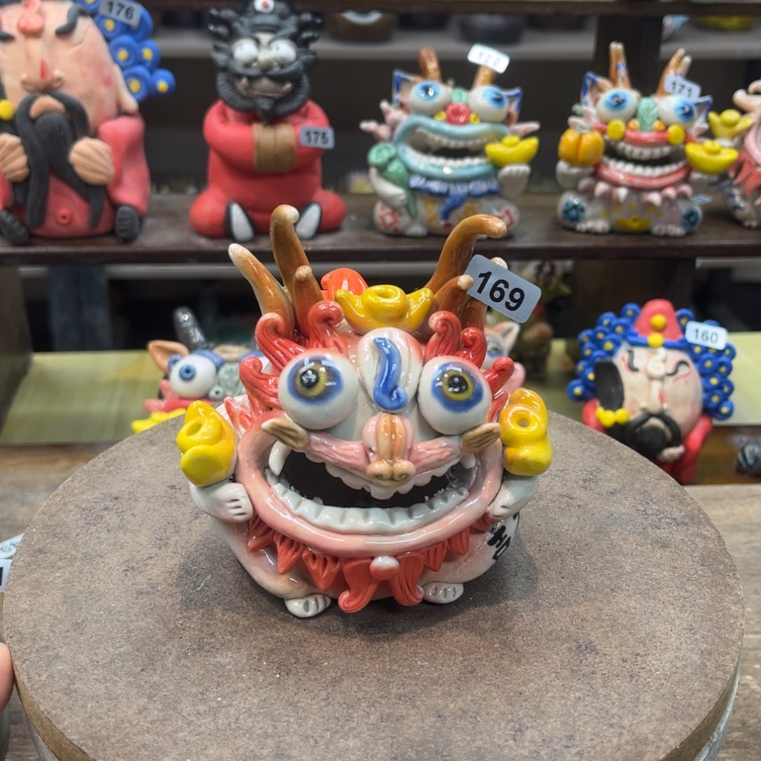 陶瓷纯手工抽象陶瓷摆件169