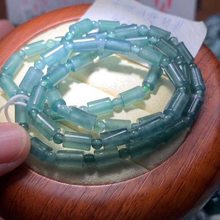 翡翠颈饰未镶嵌保真天然A货翡翠