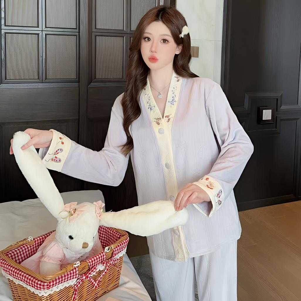 【福蝶与花】2025年秋冬款中式刺绣海岛绒舒服宽松家居服睡衣套装