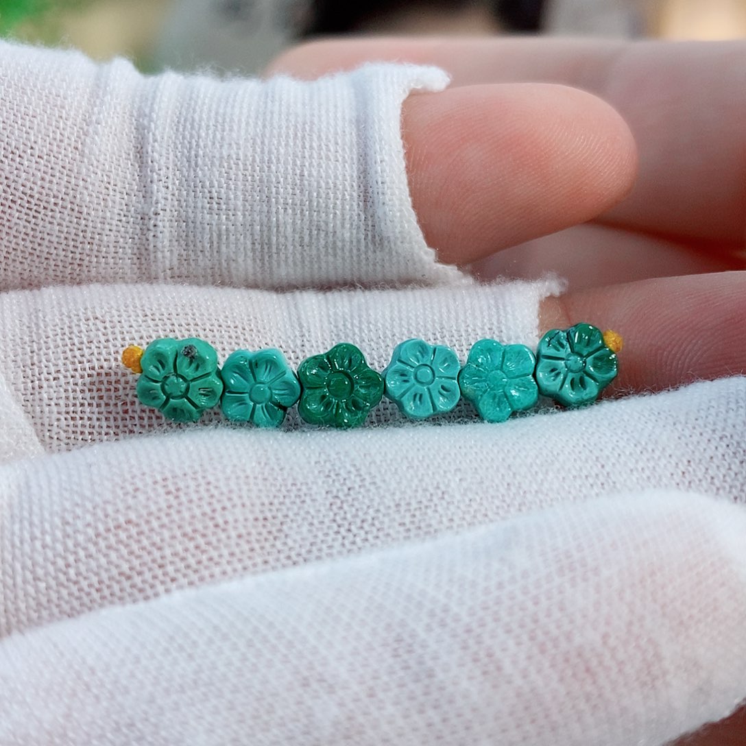 未镶嵌绿松石珠宝奇石