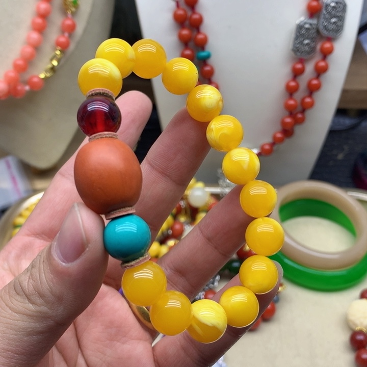 琥珀手链未镶嵌吊坠规格