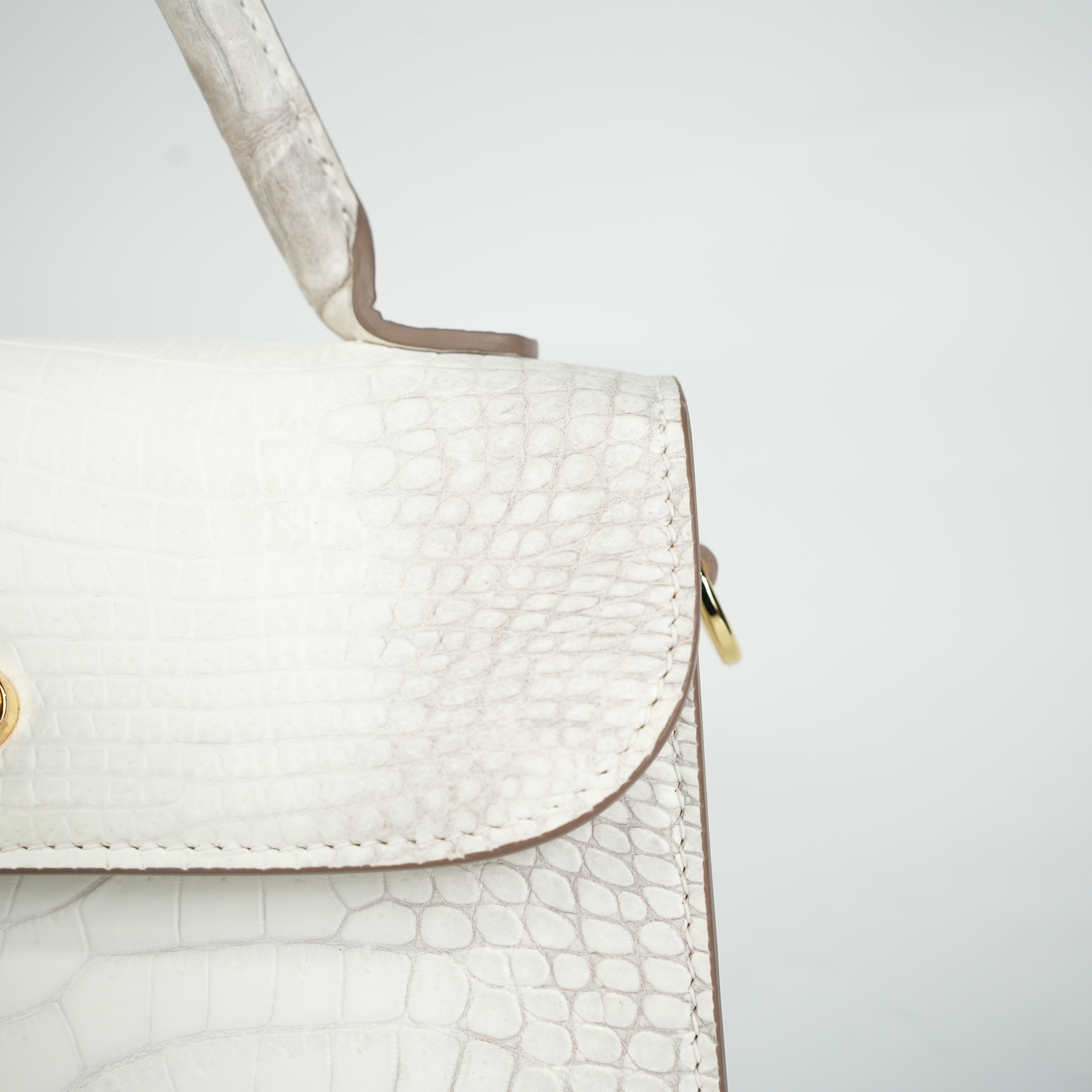 匠人乔皮具【鳄鱼山茶花扣小方包】喜马白通勤轻奢经典手提斜挎包7Z