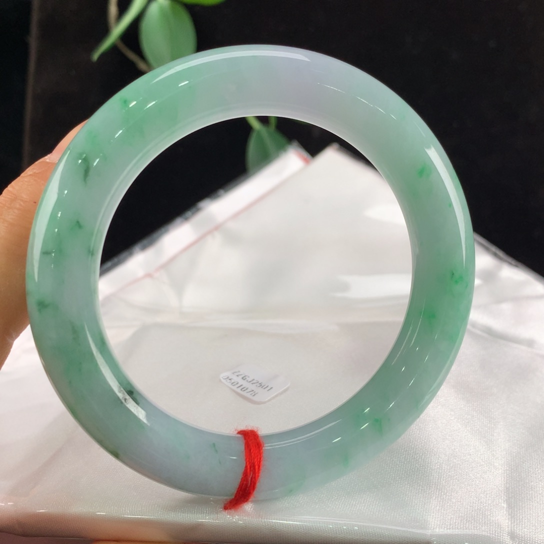 翡翠手镯未镶嵌111-1073