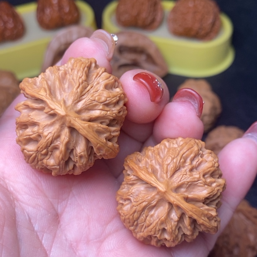 【闪购商品】文玩核桃把件818号苹果34