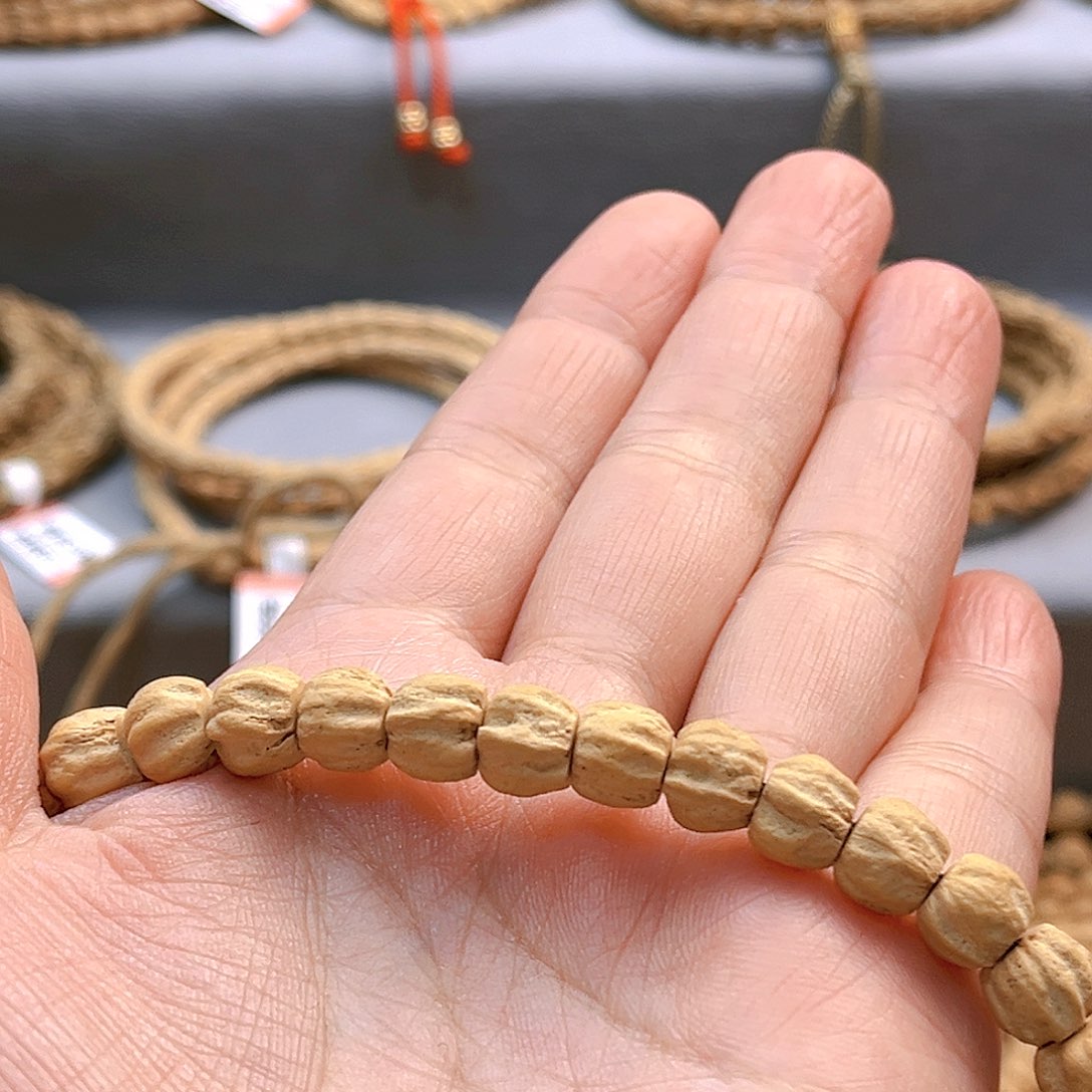 柏香籽/百香籽吊坠萱*