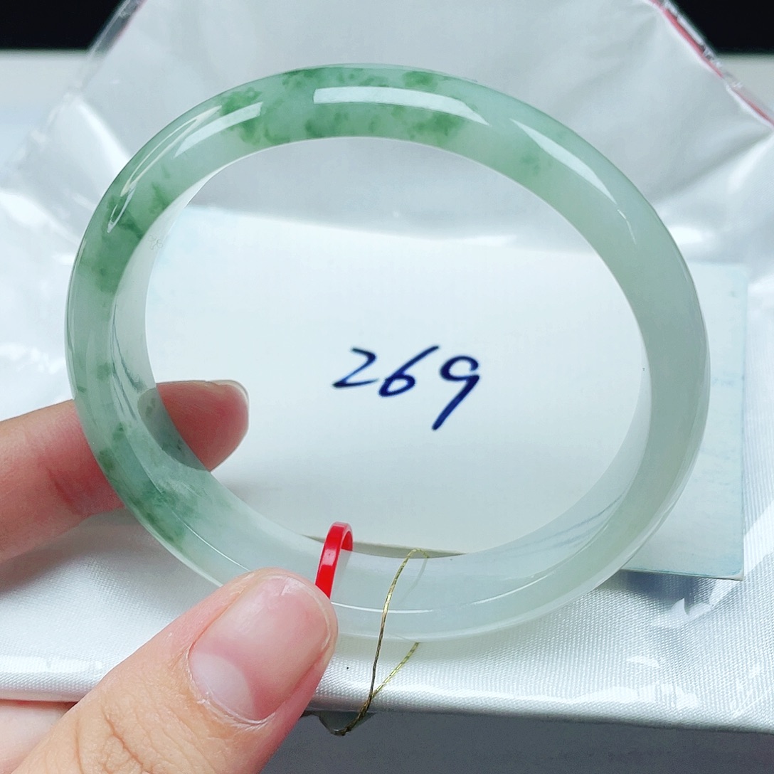 翡翠未镶嵌手镯（贵妃镯）贵妃54.2